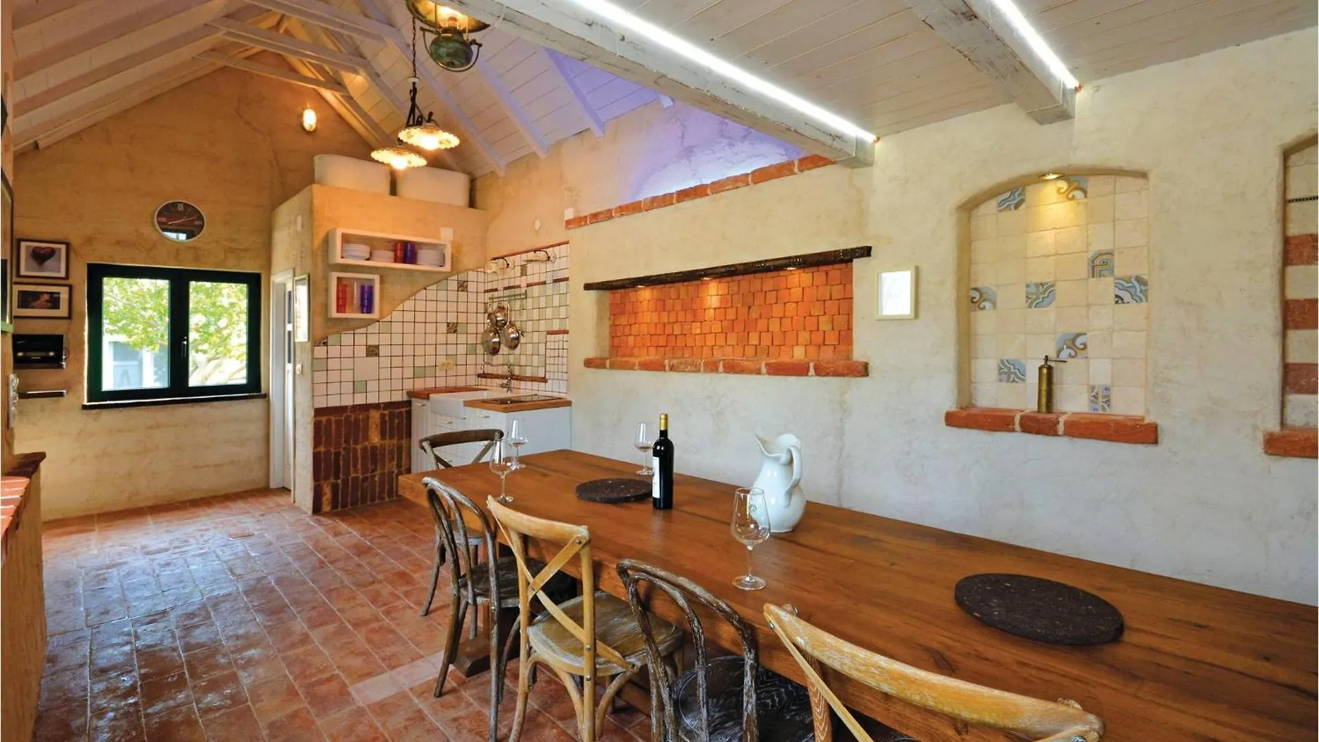 Lovely Home In Split With House Sea View 0*,  Chorvatsko